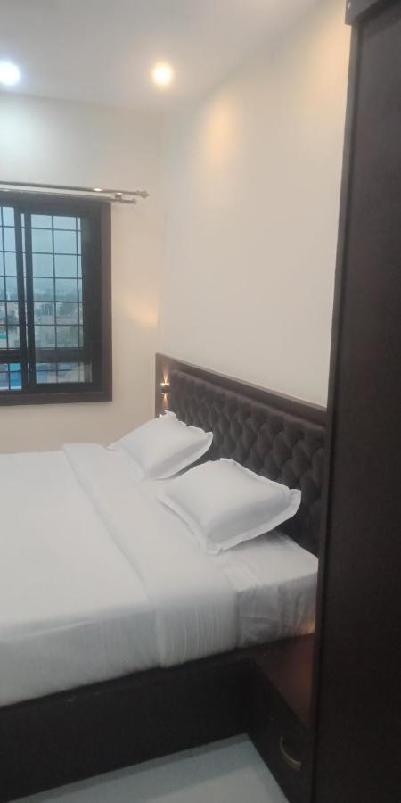 M G Residency Hotel Chikmagalūr Eksteriør billede