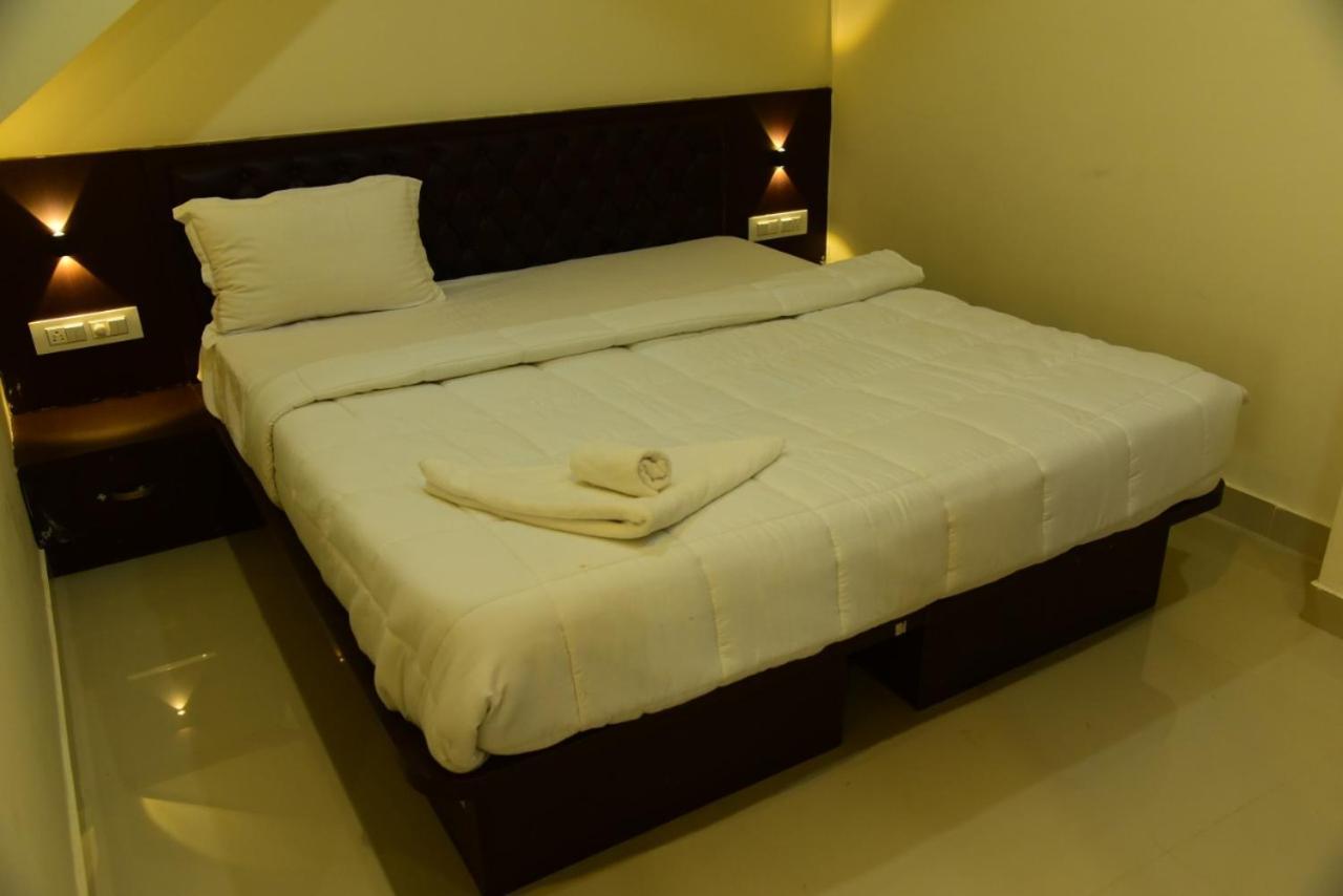 M G Residency Hotel Chikmagalūr Eksteriør billede